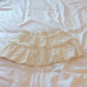 White textured skirt, Child Size 8